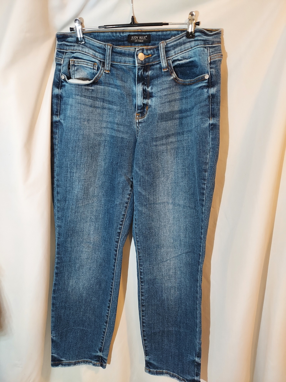 Judy Blue JB82277MD Mid-Rise Cropped Boyfriend Jeans Medium Wash - 28